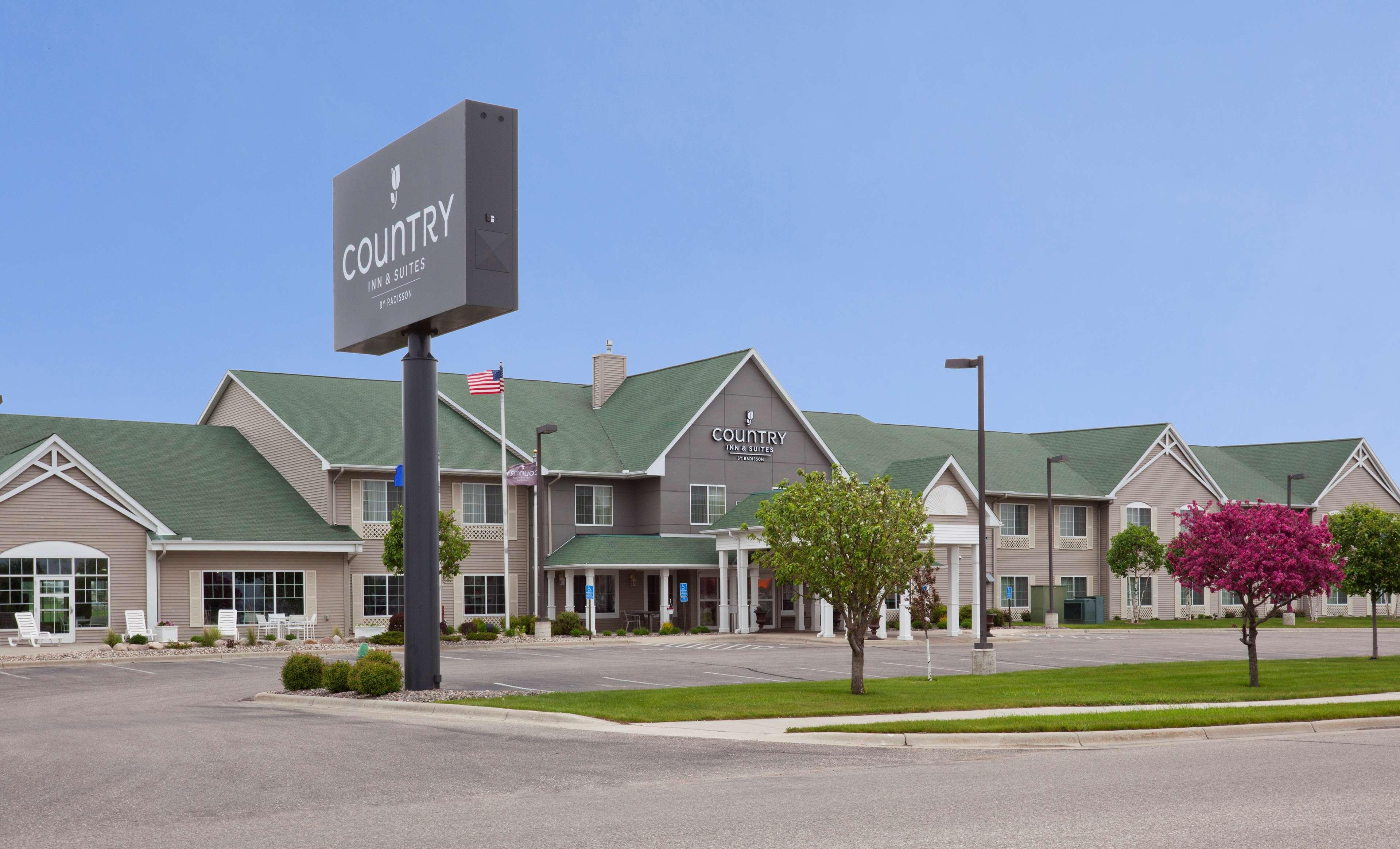 Country Inn & Suites By Radisson, Willmar, Mn Dış mekan fotoğraf
