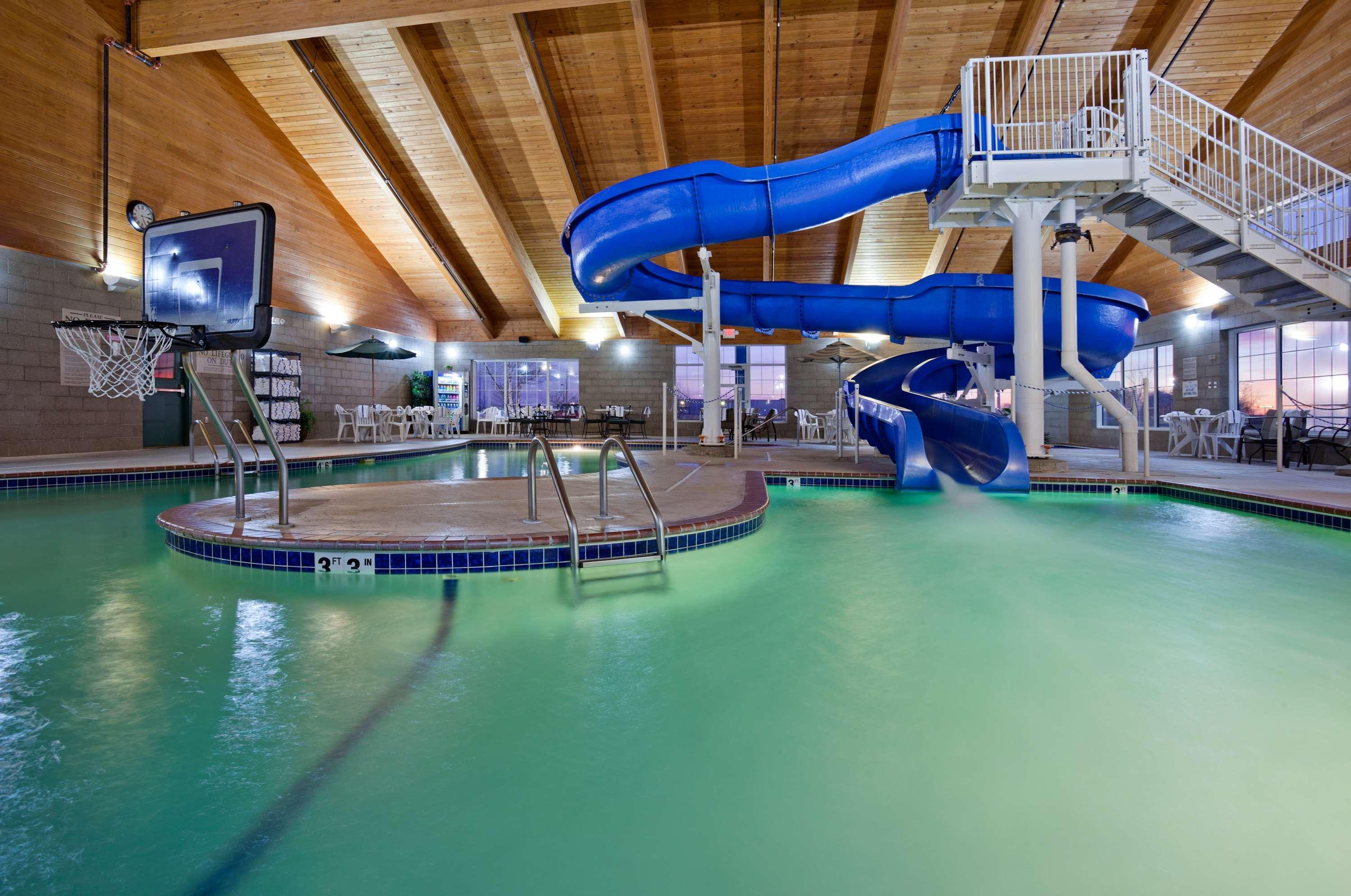 Country Inn & Suites By Radisson, Willmar, Mn Dış mekan fotoğraf
