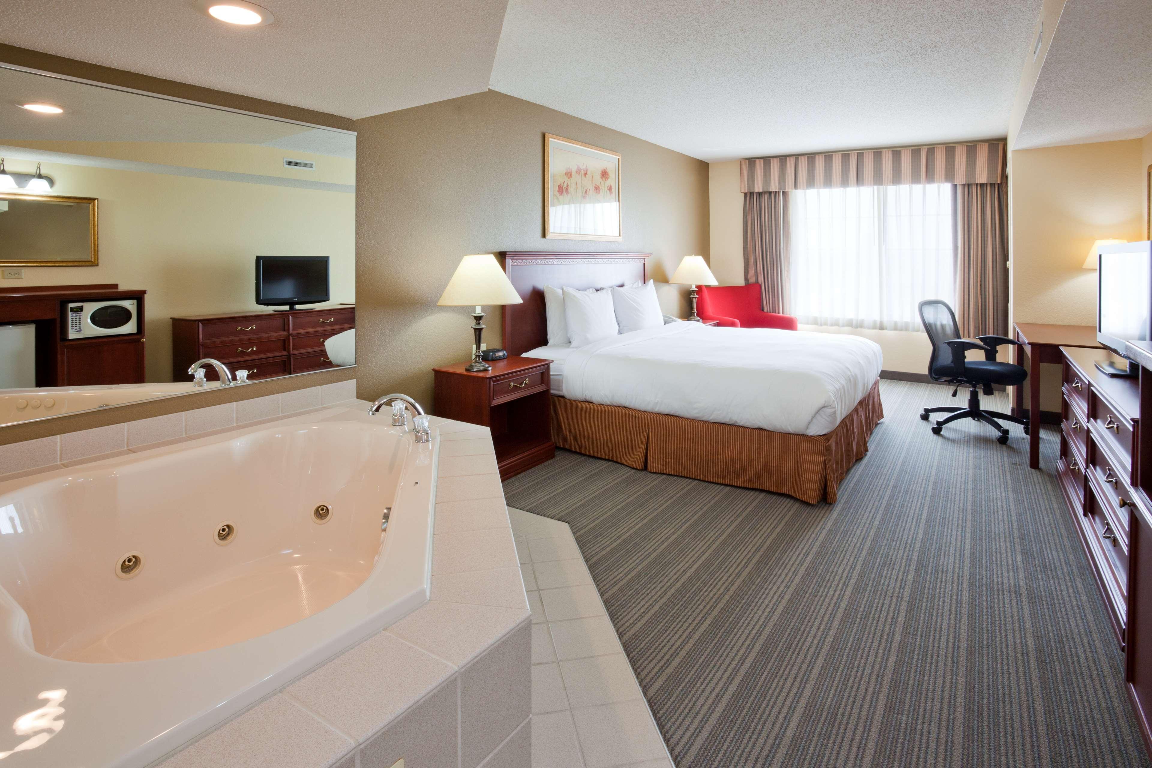 Country Inn & Suites By Radisson, Willmar, Mn Dış mekan fotoğraf